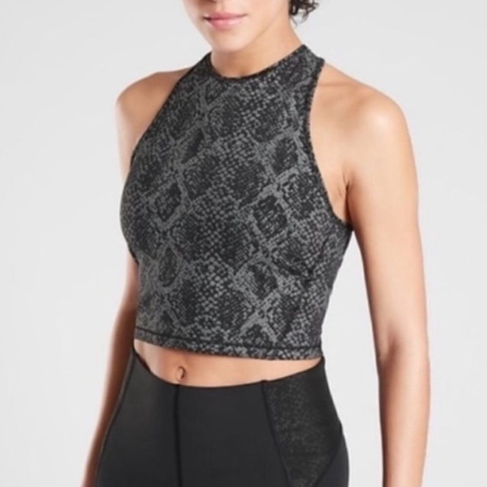 Athleta Shanti Viper Reflective midi crop‎ tank black
